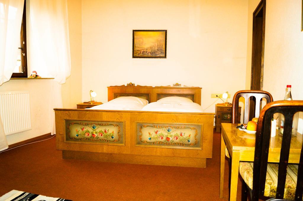 Schlosshotel Hoefingen Leonberg Extérieur photo